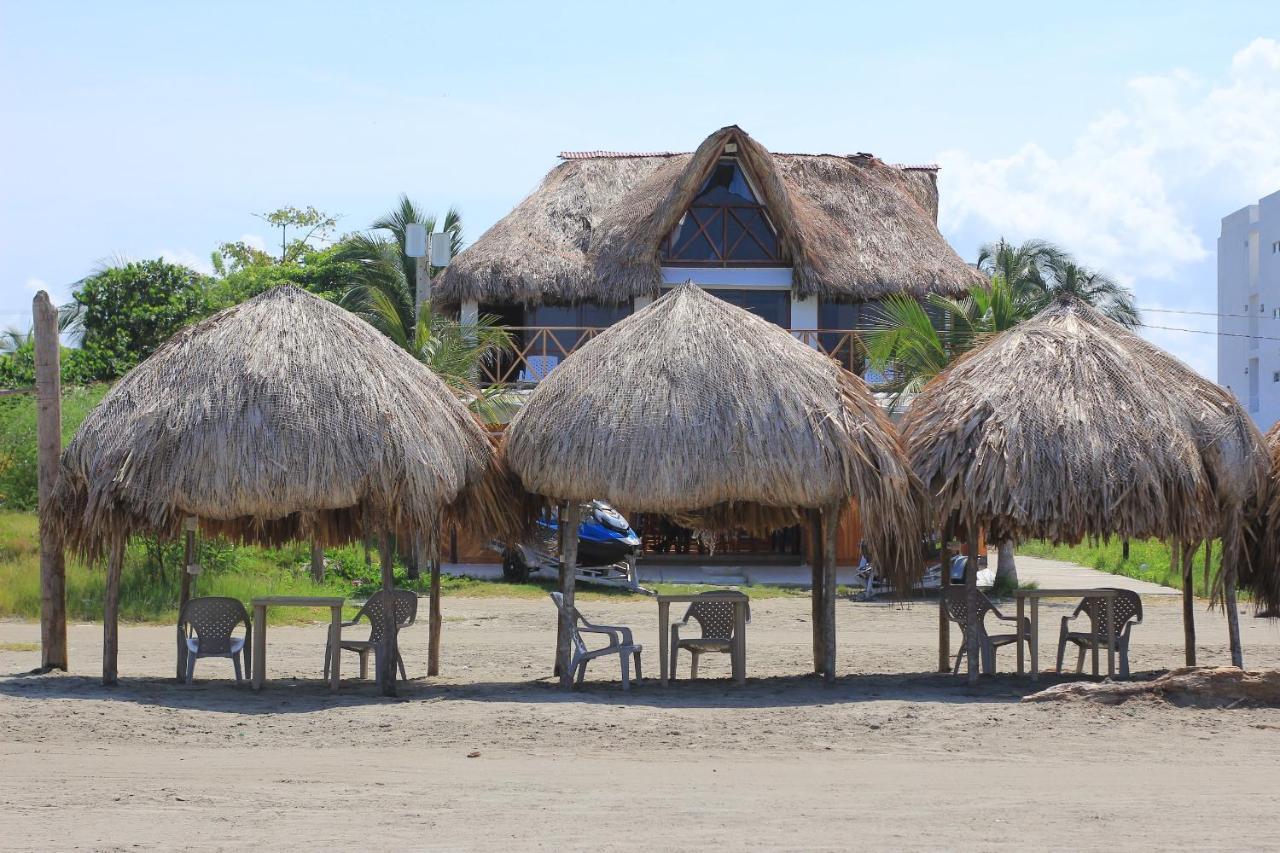 Cabana Yalis Sas Hotel Cartagena Exterior photo